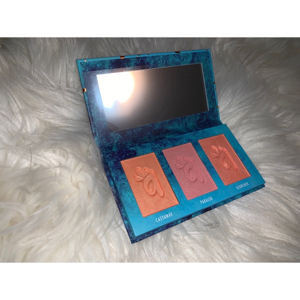 Blush Trio- Alamar